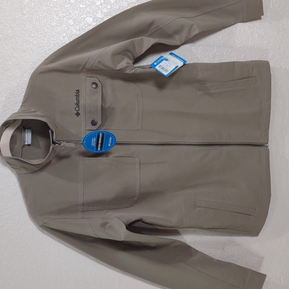 Columbia Water resistant Jacket - Picture 3 of 16